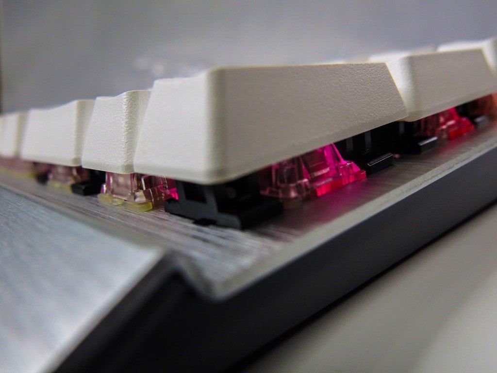 m-products-corsair-k70-rgb-mk-2-se-10_0cd24695cabc4ac1a819e3fa6c5efe67_9c849d7a33b34c10aaa717be48826fa1_master